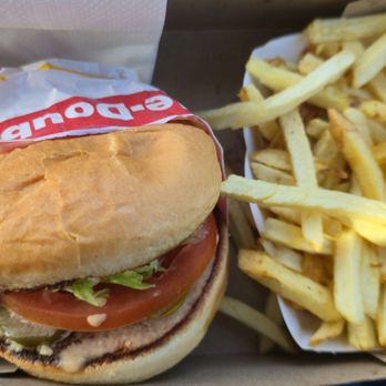 In-N-Out Burger - Burgers Near Me - Lebanon, Tennessee