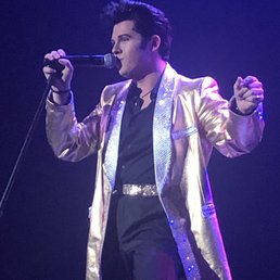 Elvis baby!! Elvis baby!!