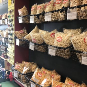 Pop's - Lots of popcorn flavors! They sell seasonings too! - Gift Shops Near Me - Saint Clair Shores, Michigan