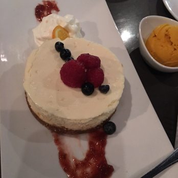 Harpers Landing - Mascarpone cheesecake - Bars Near Me - Oakville, Ontario