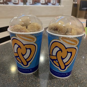 Auntie Anne's - Cinnamon bites - Fast Food Near Me - Phoenix, Arizona