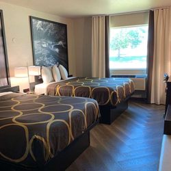 Super 8 by Wyndham Greeley - Guest room
