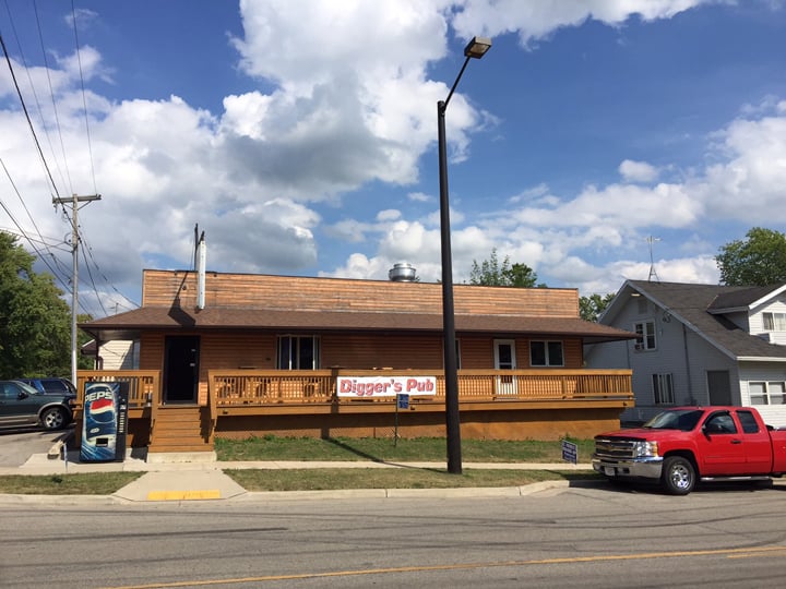 DIGGERS BAR & GRILL Updated October 2024 N3670 State Rd 76