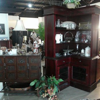 Joli - Antiques Near Me - Lafayette, Louisiana Joli - Antiques Near Me - Lafayette, Louisiana