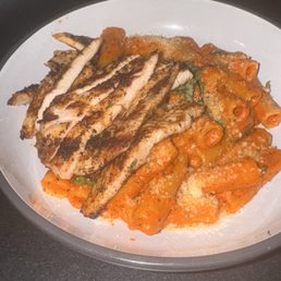Spicy Rigatoni Alla Vodka with chicken Spicy Rigatoni Alla Vodka with chicken