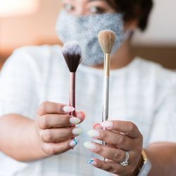 Des Makeup & Hair - Meet your artist! Hi I'm Des and I am thrilled to get to know you! Send me a message to schedule an appointment today!