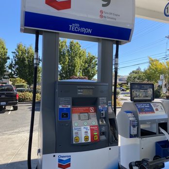 Chevron - gas pumps at a gas station - Gas Stations Near Me - San Mateo, California Chevron - gas pumps at a gas station - Gas Stations Near Me - San Mateo, California