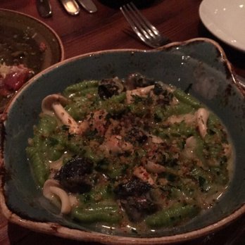 A Mano - Italian Near Me - Philadelphia, Pennsylvania