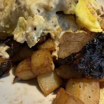 Fargher Lakehouse - Brisket hash breakfast (I highly recommend this!) - American Near Me - Yacolt, Washington Fargher Lakehouse - Brisket hash breakfast (I highly recommend this!) - American Near Me - Yacolt, Washington