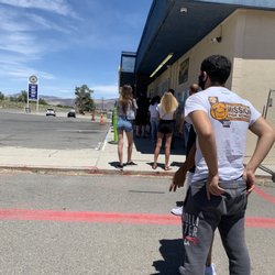 Pyramid LakeTribal Enterprises - Worth the wait? Not when someone came out from inside and said he waited 2 hours and I've been in line for 20 mins.
