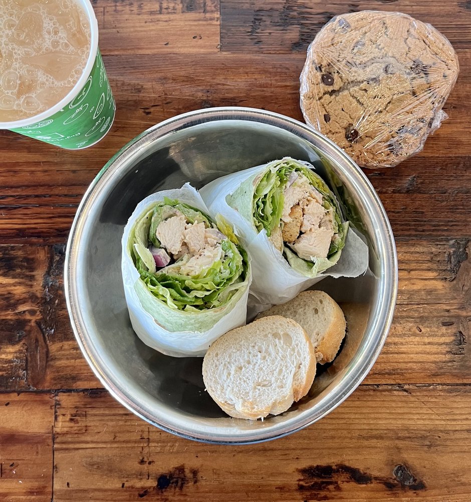 VINAIGRETTE SALAD KITCHEN Updated July 2024 24 Photos 4037 Summit