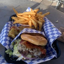 5th st Burger