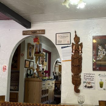 Siam Thai Restaurant - Interior dining area - Thai Near Me - Morgan Hill, California