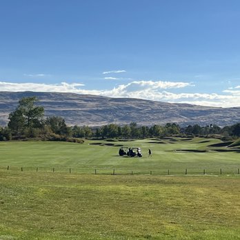 Red Hawk Golf and Resort - Lake Course 2nd hole. - Golf Near Me - Sparks, Nevada Red Hawk Golf and Resort - Lake Course 2nd hole. - Golf Near Me - Sparks, Nevada
