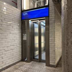 Station Weesperplein
