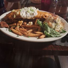 I got the Buffalo fish fry and it's good and big so if you want something that tastes good and if you want a lot get the Buffalo fish fry