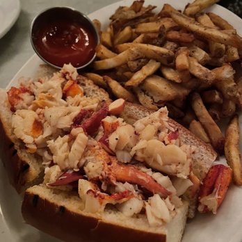 Neptune Oyster - Maine Lobster Roll Sandwich - Seafood Near Me - Boston, Massachusetts