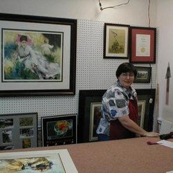 Pic Frame & Gallery - Untitled