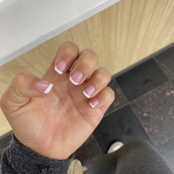 Diva Nails Spa - Gel Pink French by Michelle - Nail Salons Near Me - Seaford, New York
