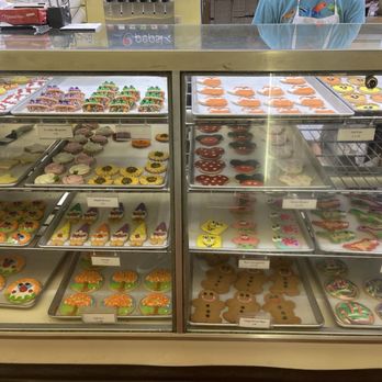 McFarlan Bake Shop - Bakeries Near Me - Hendersonville, North Carolina