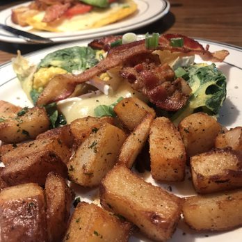 Mimi's Cafe - Mushroom, Bacon & Brie Omelet! Plus potatoes and choice of their signature muffins!! - Breakfast & Brunch Near Me - Folsom, California
