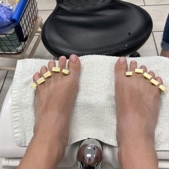 Sparkling Nails - Nail Salons Near Me - Centerville, Utah