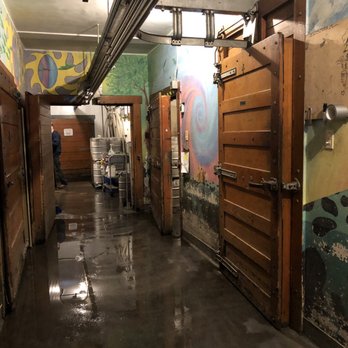Edgefield Brewery - Main hallway - Breweries Near Me - Troutdale, Oregon