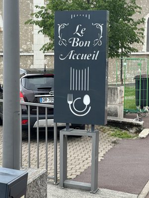 Le Bon Accueil by null