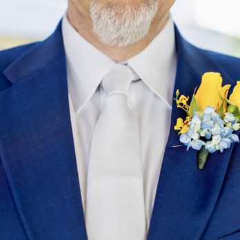 Cristina's Flowers - Groom boutonniere - Florists Near Me - Long Beach, California
