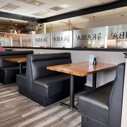 Kaiba Japanese Ramen, Sushi & Grill - Anaheim - Inside seating