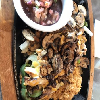 Chili's - Chicken and mushroom fajitas - Tex-Mex Near Me - Frederick, Maryland