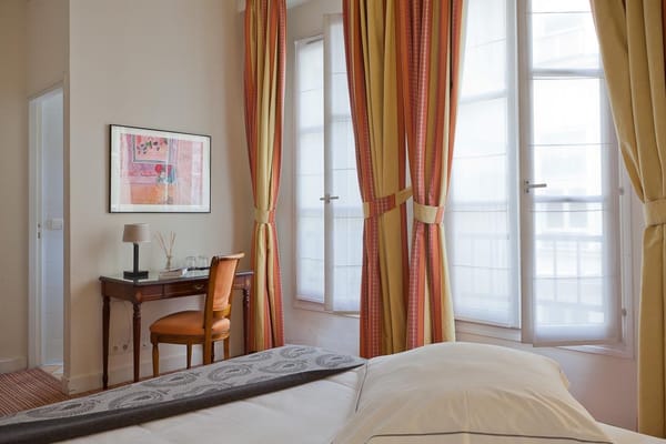 Hôtel 4 étoiles de la Place du Louvre Paris 1er - Esprit de France by null