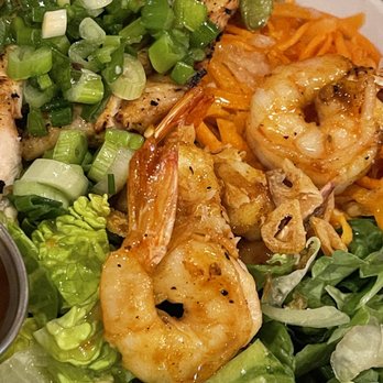 Saigon Shack - Grilled shrimp vermicelli bowl - Vietnamese Near Me - New York, New York Saigon Shack - Grilled shrimp vermicelli bowl - Vietnamese Near Me - New York, New York
