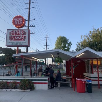 GiGi's Pizza - Old school vibe. - Pizza Near Me - Gardena, California GiGi's Pizza - Old school vibe. - Pizza Near Me - Gardena, California