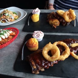 Sugar Rays Smokehouse - Perfect ribs