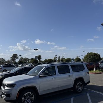 Jeffrey S Luther, MD - Parking lot - Family Practice Near Me - Long Beach, California Jeffrey S Luther, MD - Parking lot - Family Practice Near Me - Long Beach, California