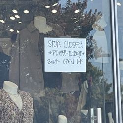 Old Navy - Power outage?