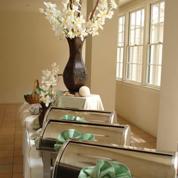 Top Hat Catering - Beautiful, airy lilies for a simple and elegant wedding reception. - Caterers Near Me - Lemon Grove, California
