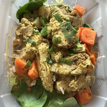 Everytable - Chicken curry - Salad Near Me - Hollywood, California