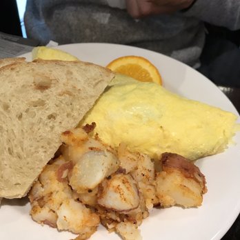 Famous Toastery - Avocado Omelette - Breakfast & Brunch Near Me - Ashburn, Virginia Famous Toastery - Avocado Omelette - Breakfast & Brunch Near Me - Ashburn, Virginia