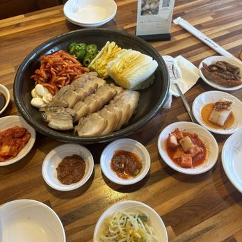 Danji - Bossom - Asian Fusion Near Me - Centreville, Virginia