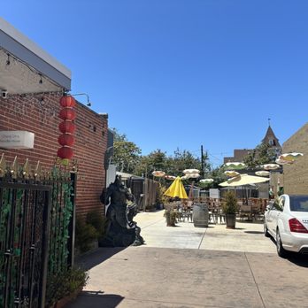 Chong Qing Noodles House - Small parking spot for two cars and outdoor seating - Noodles Near Me - Alameda, California Chong Qing Noodles House - Small parking spot for two cars and outdoor seating - Noodles Near Me - Alameda, California