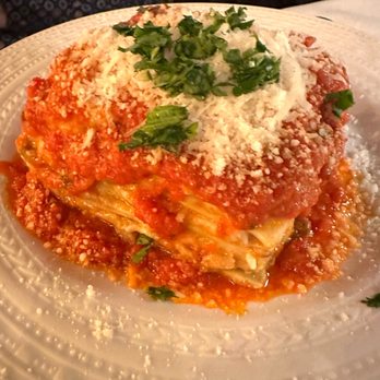 Vic & Ola's - Bolognese lasagna - Italian Near Me - Scottsdale, Arizona Vic & Ola's - Bolognese lasagna - Italian Near Me - Scottsdale, Arizona