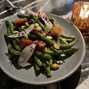 Manhattan Beach Post - Blistering Blue Lake Green Beans - New American Near Me - Manhattan Beach, California Manhattan Beach Post - Blistering Blue Lake Green Beans - New American Near Me - Manhattan Beach, California