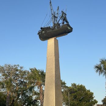 Amelia River Waterfront Park - Shrimp boat - Parks Near Me - Fernandina Beach, Florida Amelia River Waterfront Park - Shrimp boat - Parks Near Me - Fernandina Beach, Florida