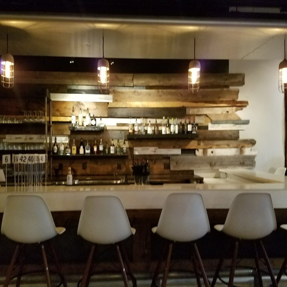 Nomad Eatery - Bar area - New American Near Me - South Jordan, Utah