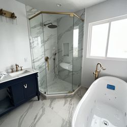 Frameless Shower Doors - Framless shower door