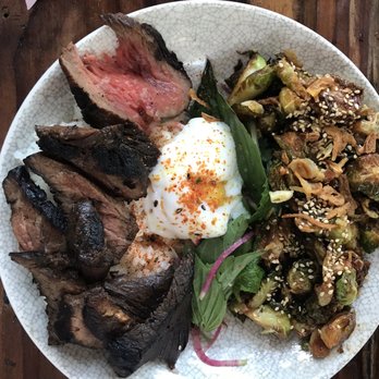 Bar Peached - Brüssel sprouts, Sous vide egg, steak - Cocktail Bars Near Me - Austin, Texas Bar Peached - Brüssel sprouts, Sous vide egg, steak - Cocktail Bars Near Me - Austin, Texas