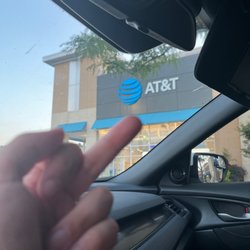 AT&T Store - My thoughts on this store, the att I went to yesterday wasn't anything like these people