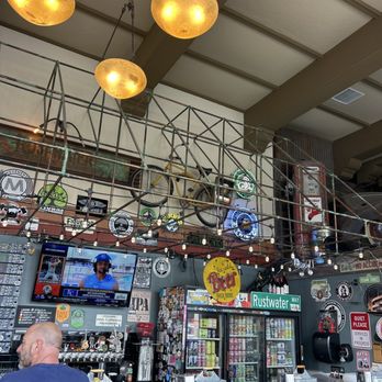 Rustwater Kitchen & Taproom - Beer Bar Near Me - Fairfield, California